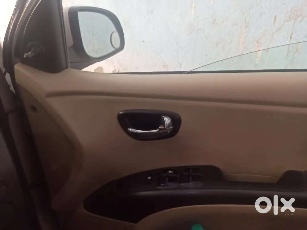 Hyundai I10 Sportz 2016 Car