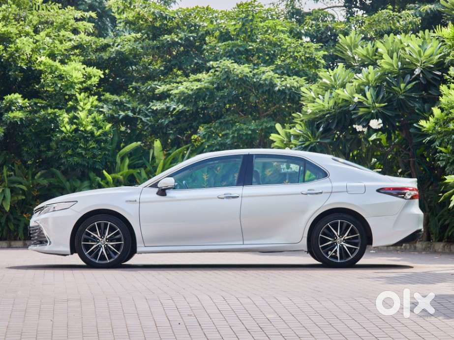 Toyota Camry Hybrid, 2024, Petrol