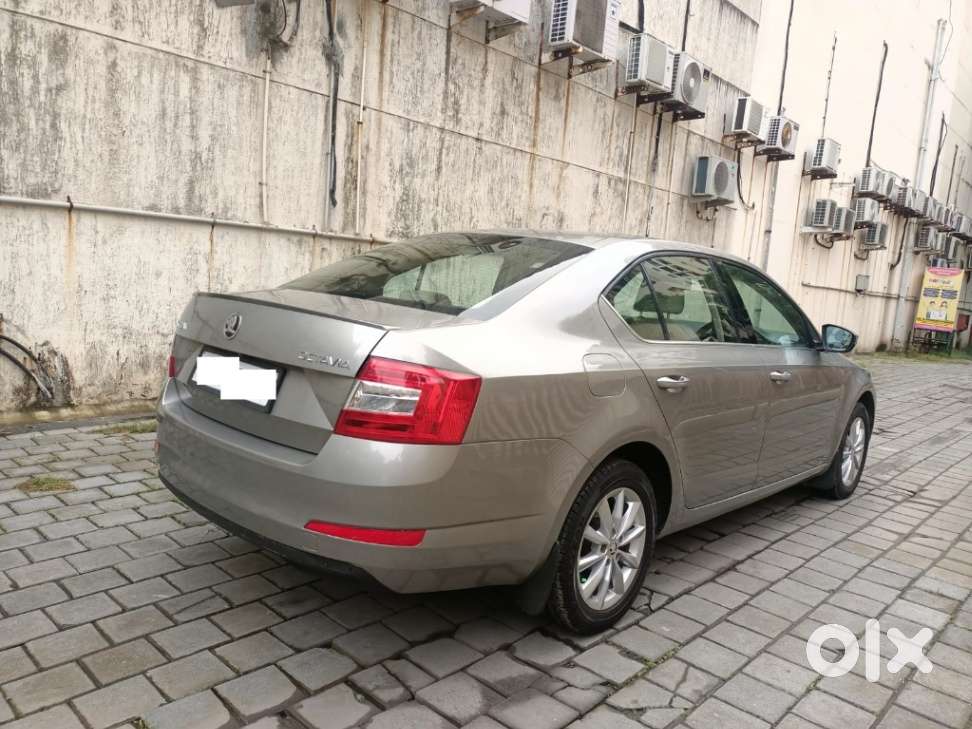 Skoda Octavia 1.8 Tsi Style Plus At, 2016, Petrol
