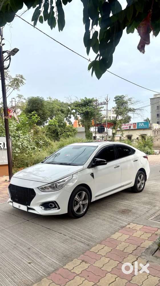 Hyundai Verna 1.6 Sx (o) At Anniversary Edition Vtvt, 2018, Petrol