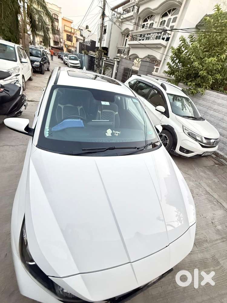 Hyundai I20 Asta (o) 1.2 Ivt, 2023, Petrol