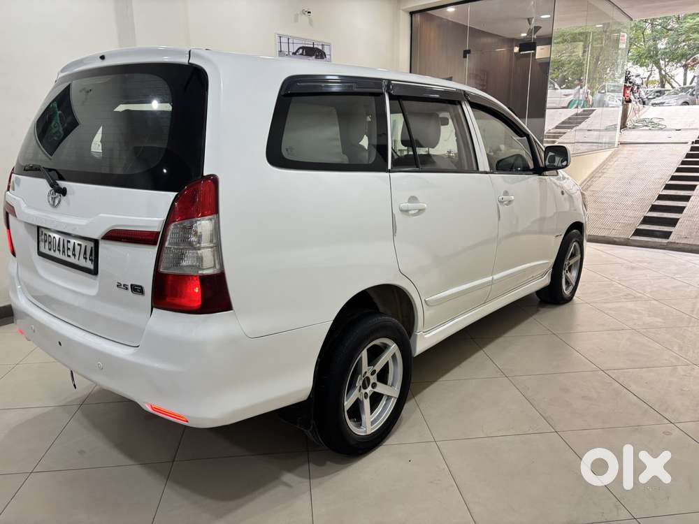 Toyota Innova 2.5 Z Diesel 7 Seater, 2015, Diesel