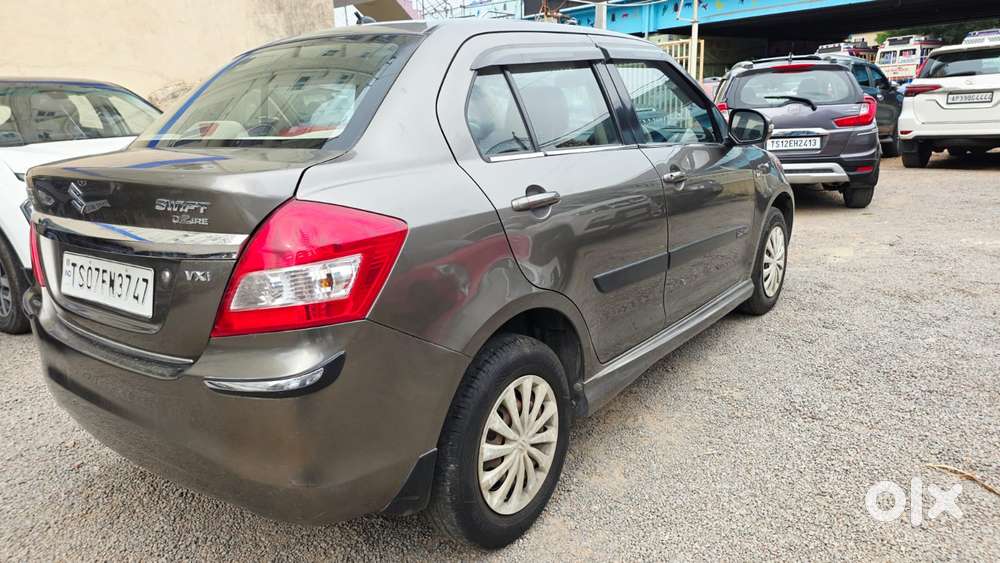 Maruti Suzuki Swift Dzire Vxi Optional, 2017, Petrol