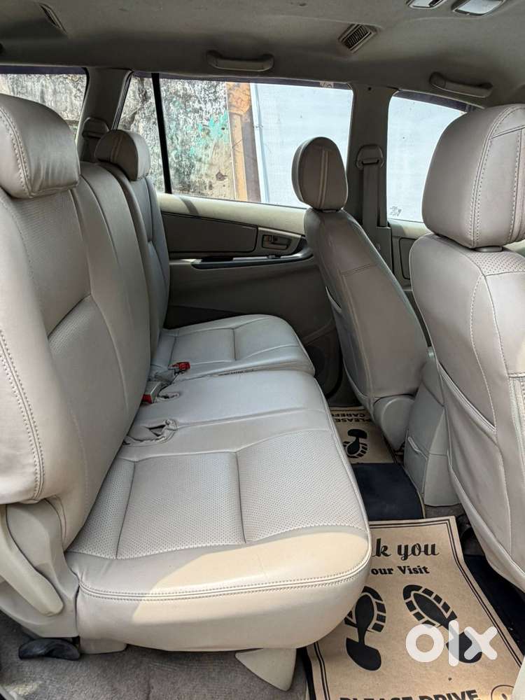 Toyota Innova 2.5 G (diesel) 8 Seater, 2012, Diesel