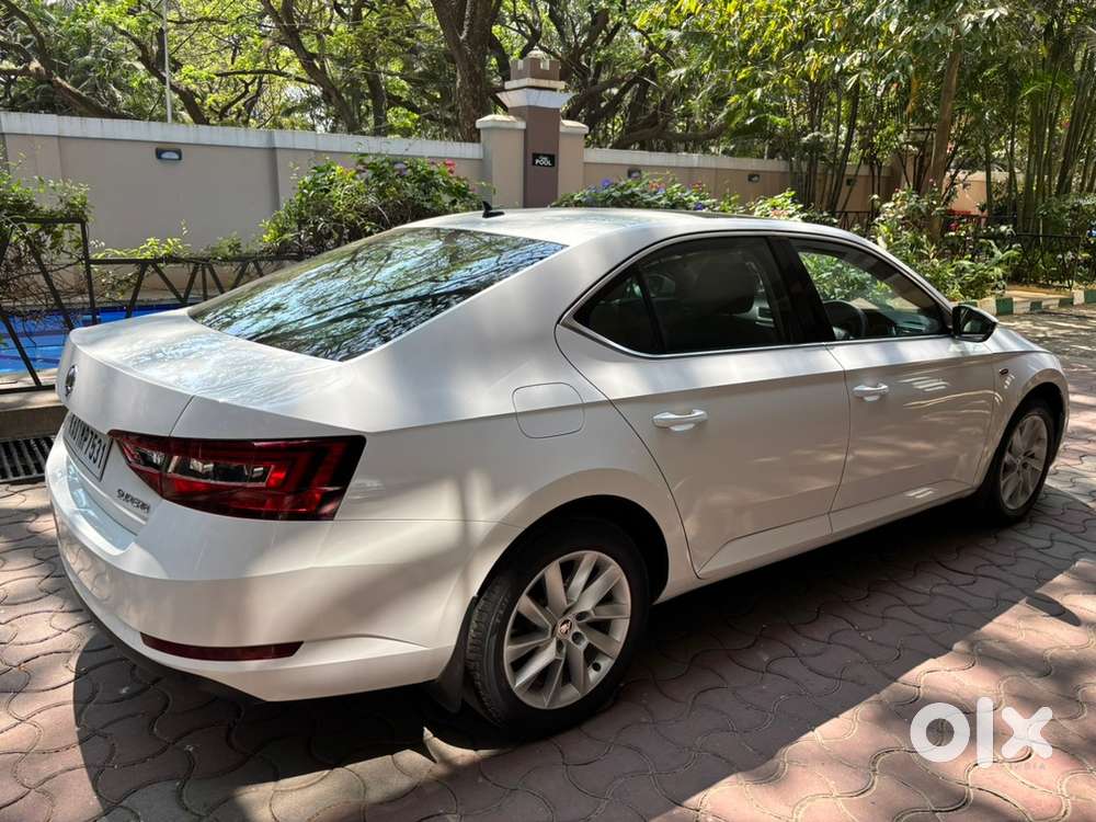 Skoda Superb 1.8 Tsi A/t Petrol L&k 2018 Fully Loaded Single Owner