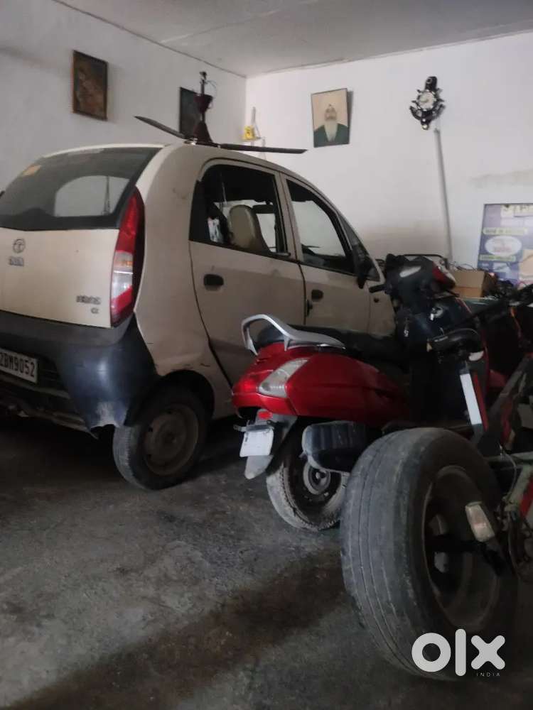 Tata Nano 2011