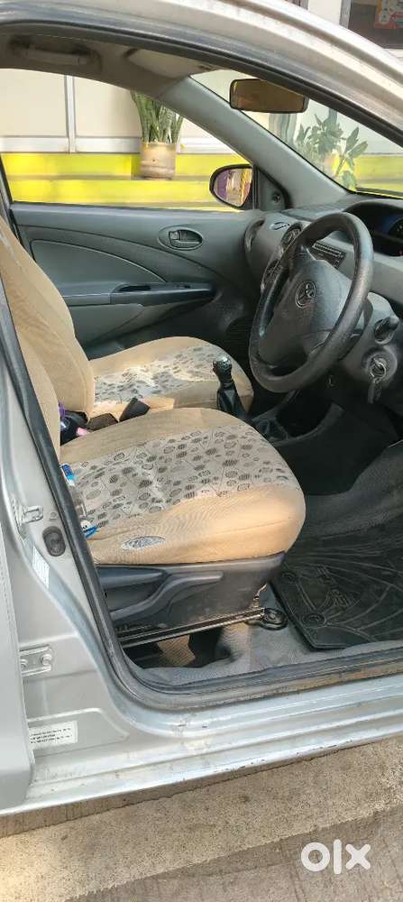 Toyota Etios Liva 2013 Petrol 100000 Km Driven