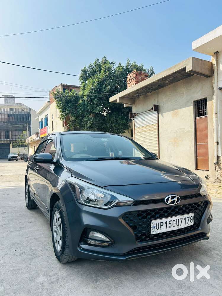 Hyundai I20 Sportz 1.2 Ivt Dual Tone, 2018, Petrol