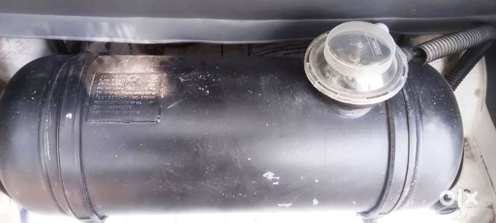 Omni/white Colour/2004 Model