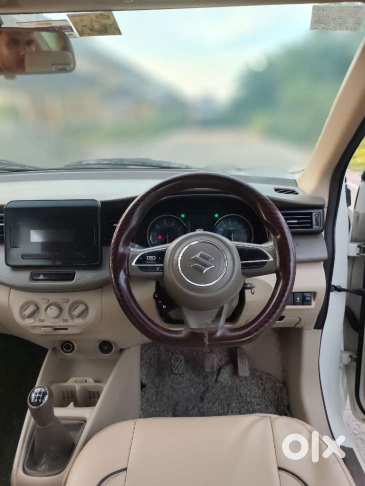 Maruti Suzuki Ertiga 1.5 Vxi, 2023, Petrol