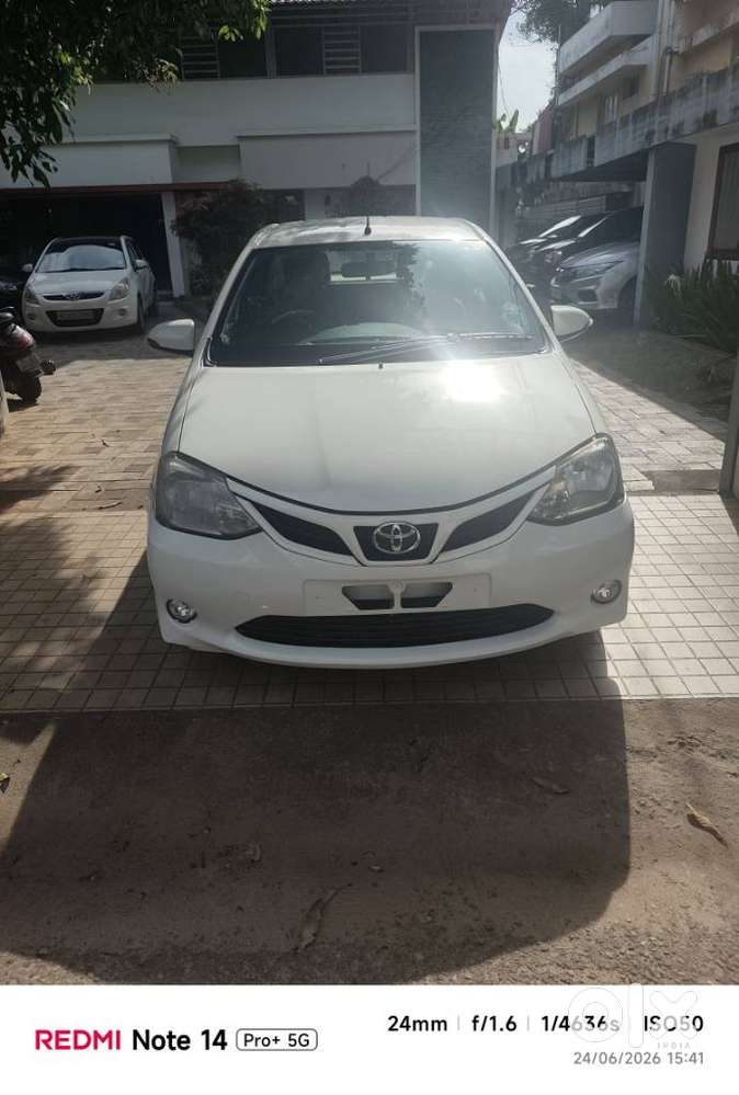 Toyota Etios Liva V, 2016, Petrol