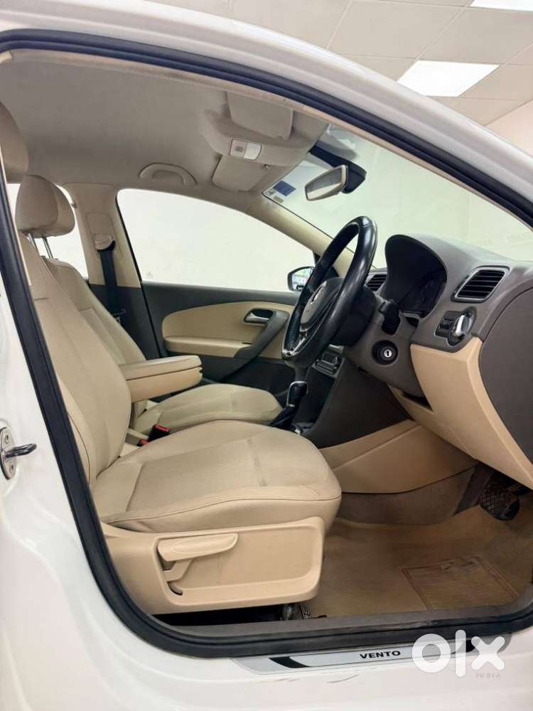 Volkswagen Vento 1.2 Tsi Comfortline At, 2016, Petrol