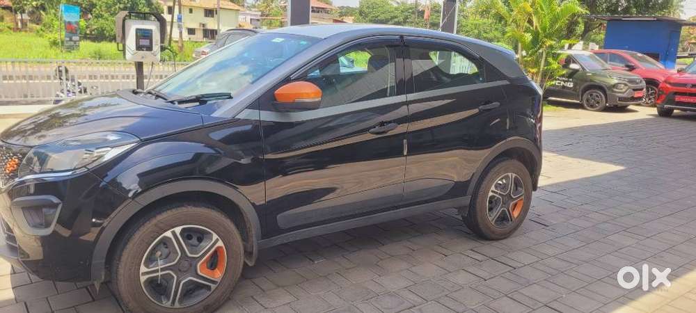 Tata Nexon Kraz Plus Amt, 2020, Petrol
