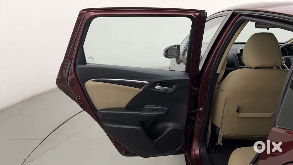 Honda Jazz [2020-2023] 1.2 V I-vtec Mt, 2017, Petrol