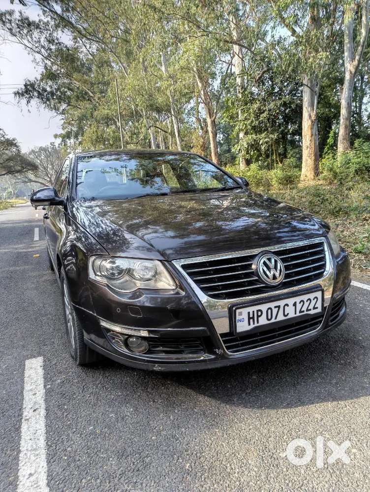 Volkswagen Passat 2010 Petrol 132000 Km Driven
