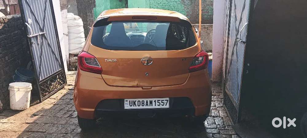 Tata Tiago Xt Icng 2016