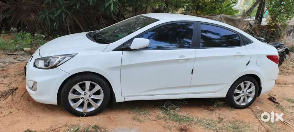 Hyundai Verna 1.6 Sx 2011