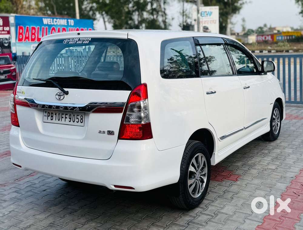 Toyota Innova 2009-2011 2.5 E 7 Str, 2016, Diesel