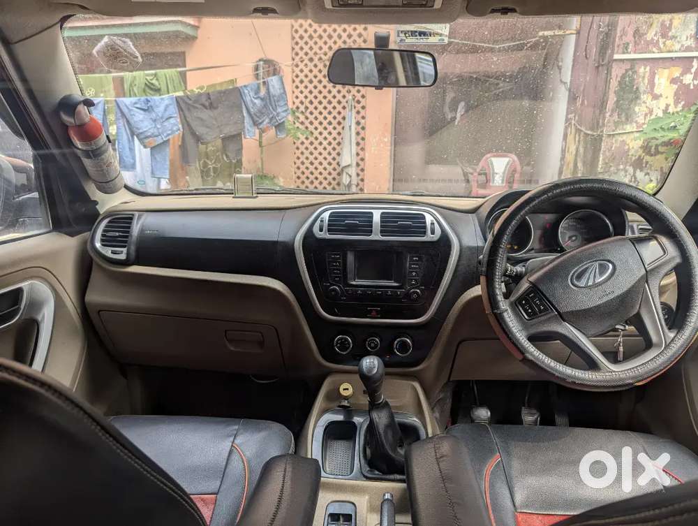 Mahindra Tuv 300 2017