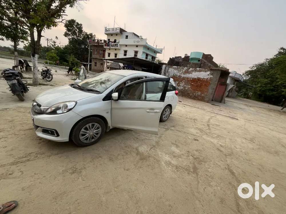 Honda Mobilio 2015 Diesel Well Maintained.