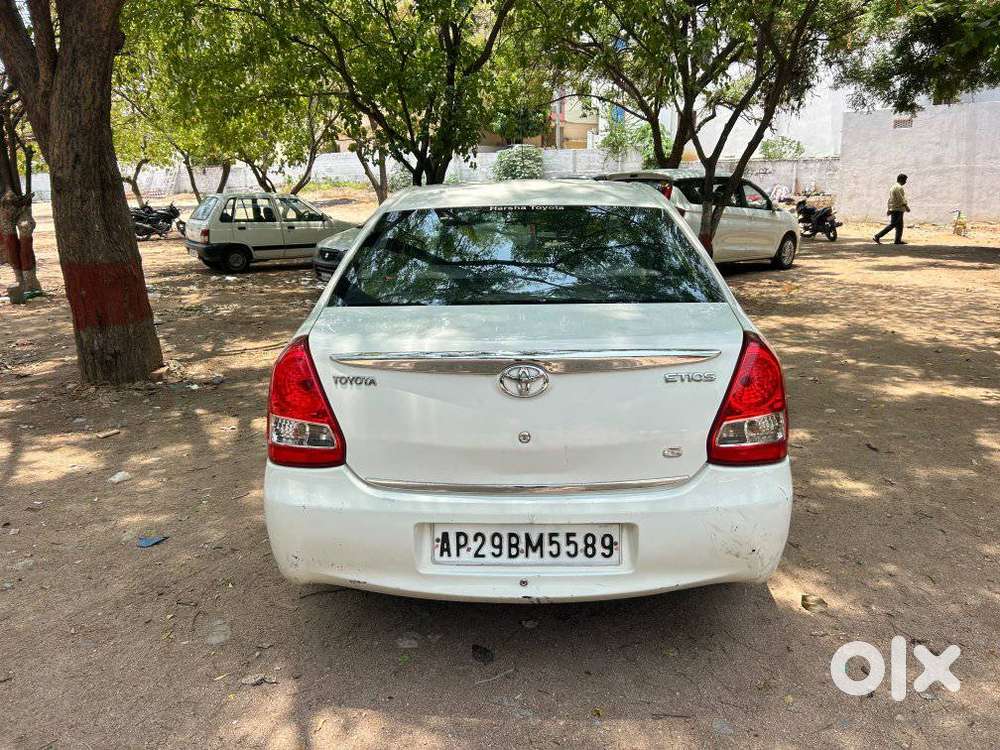 Toyota Etios 2010-2012 G, 2011, Petrol