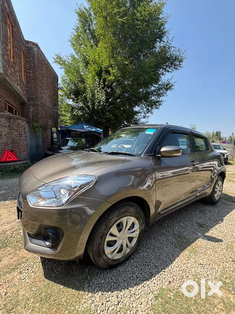 Maruti Suzuki Swift Vxi + Manual, 2023, Petrol