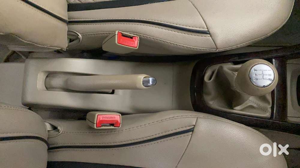 Maruti Suzuki Swift Dzire 1.2 Vxi Bsiv, 2016, Petrol