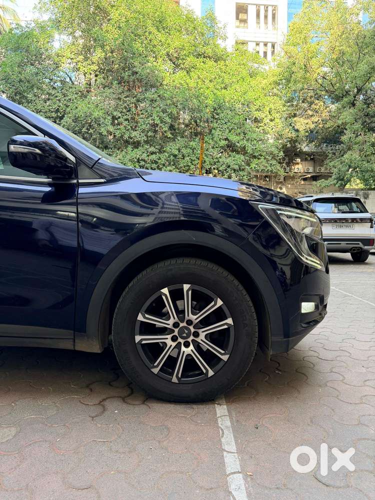 Mahindra Xuv700 2.2 Ax 7 Diesel At Str, 2023, Diesel