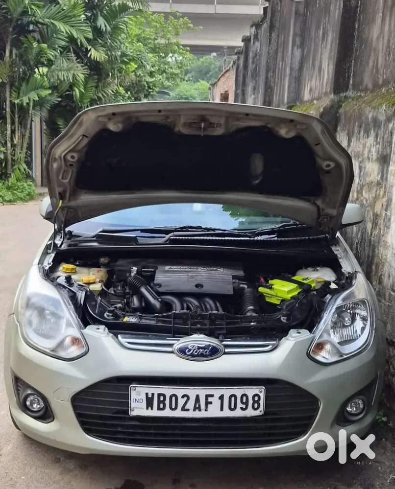 Ford Figo Petrol Zxi 2014
