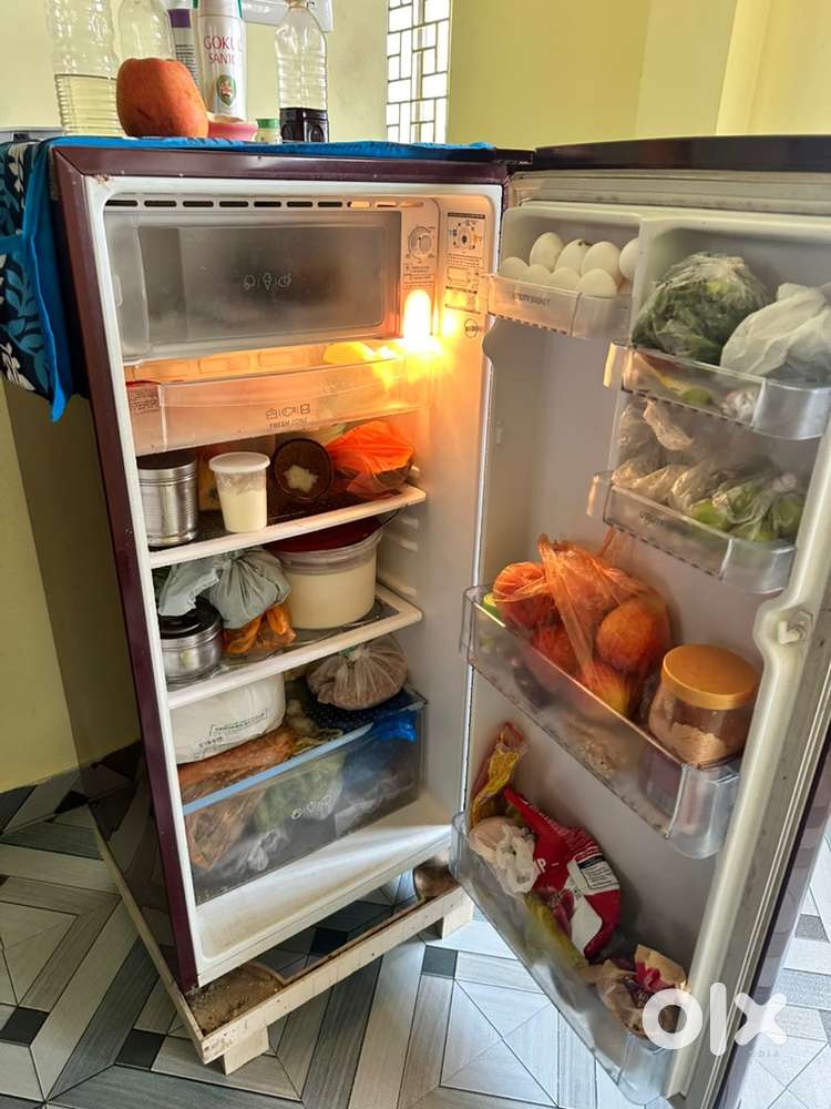 LG fridge 190 litre for sale