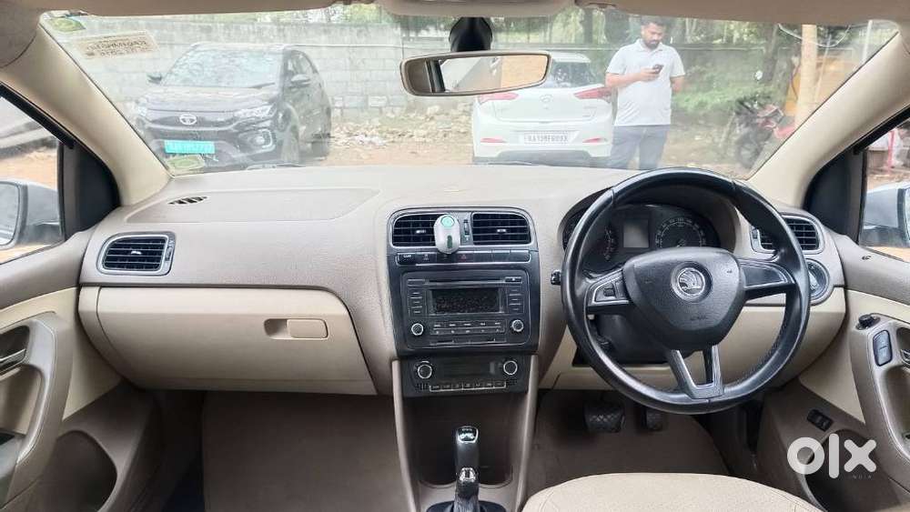 Skoda Rapid [2016-2020] 1.5 Style Plus Tdi At, 2016, Diesel