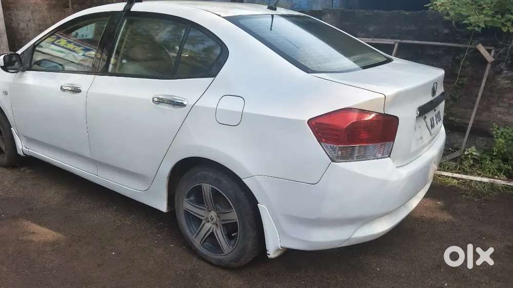 Honda City 1.5 V 2011