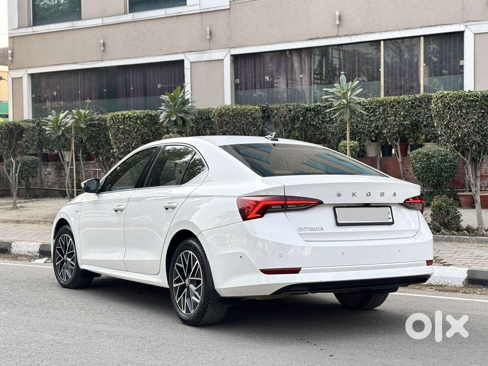 Skoda Octavia 2.0 L K Tsi At, 2022, Petrol