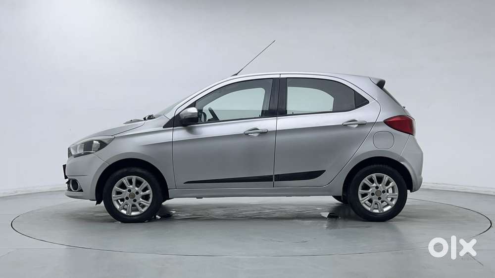 Tata Tiago Xza, 2017, Petrol