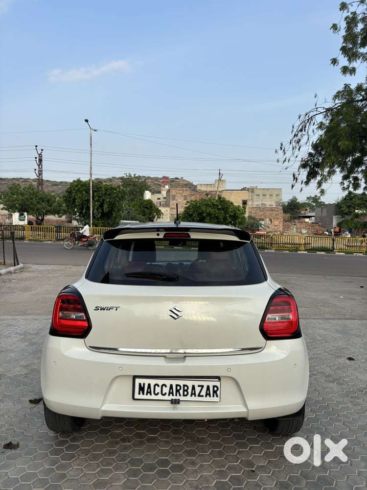 Maruti Suzuki Swift Dzire Zdi + Amt, 2018, Diesel