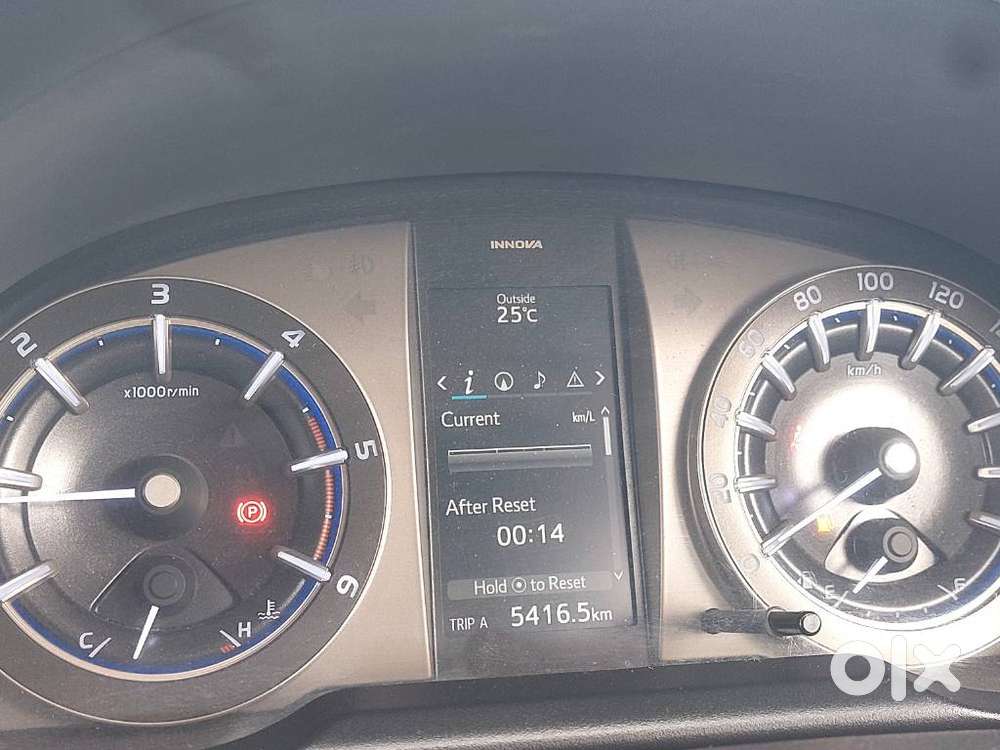 Toyota Innova Crysta 2.5z, 2017, Diesel