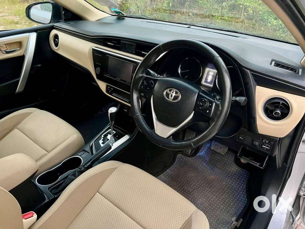 Toyota Corolla Altis G Hv At, 2017, Petrol