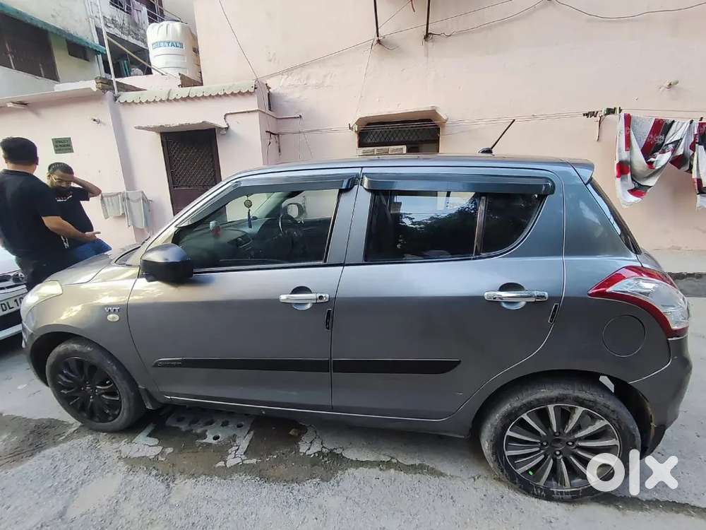 Maruti Suzuki Swift Lxi