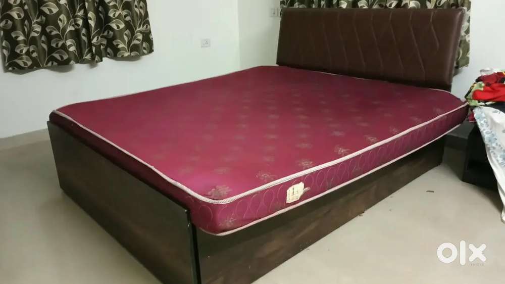 Big King size bed for sale