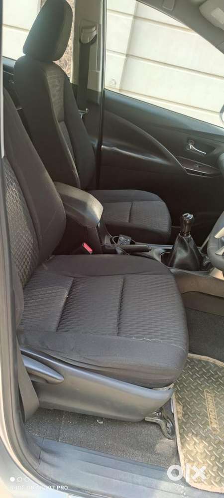 Toyota Innova Crysta 2.7 Gx Mt, 2017, Diesel