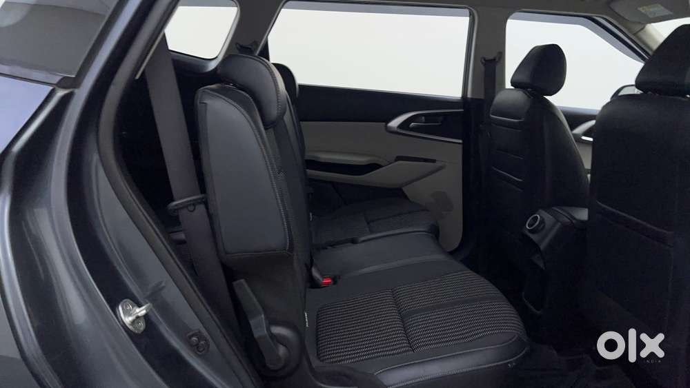 Kia Carens 1.4 Prestige 7 Str, 2022, Petrol