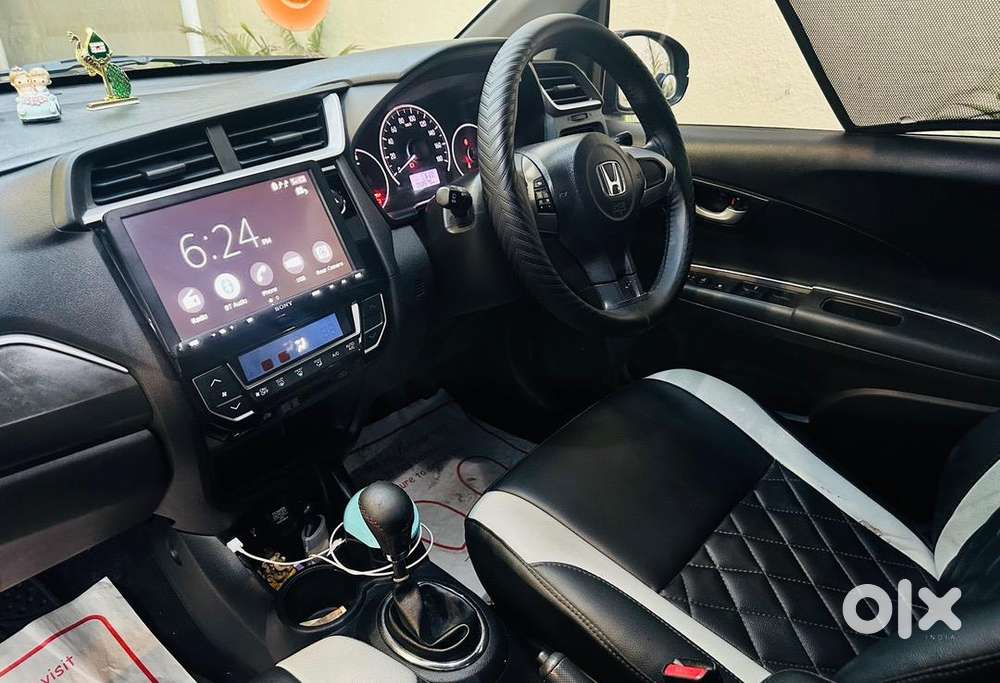 Honda Br-v 2016 Petrol Very Good Condition & Updgraded