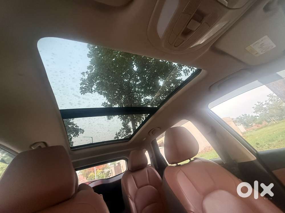 Mg Hector Plus 2023 Sharp Petrol