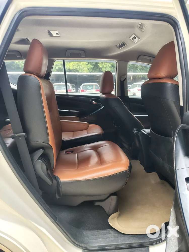 Toyota Innova Crysta 2.4 G Mt 7 Str, 2019, Diesel