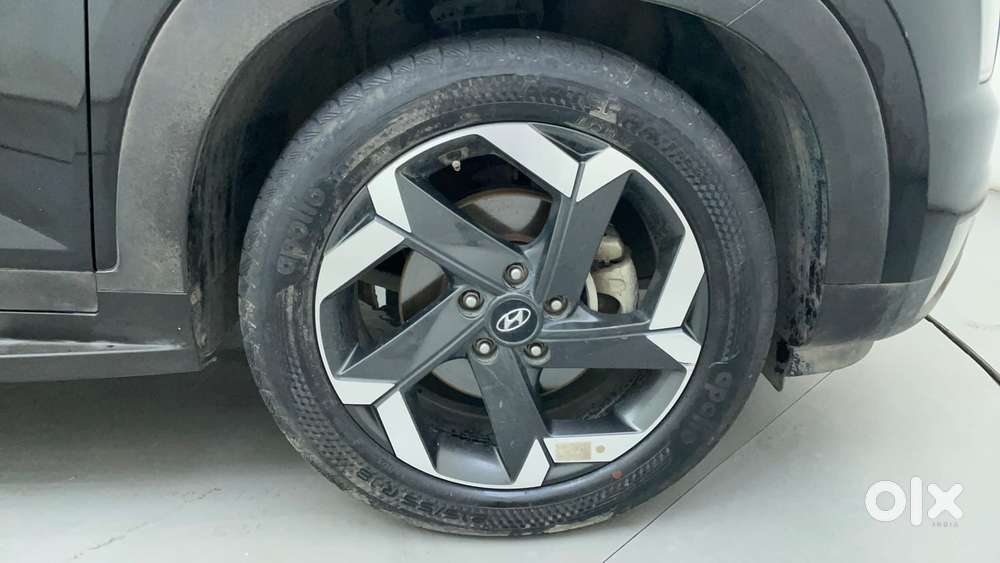 Hyundai Alcazar 2.0 Signature (o) Petrol At 6 Str, 2022, Petrol