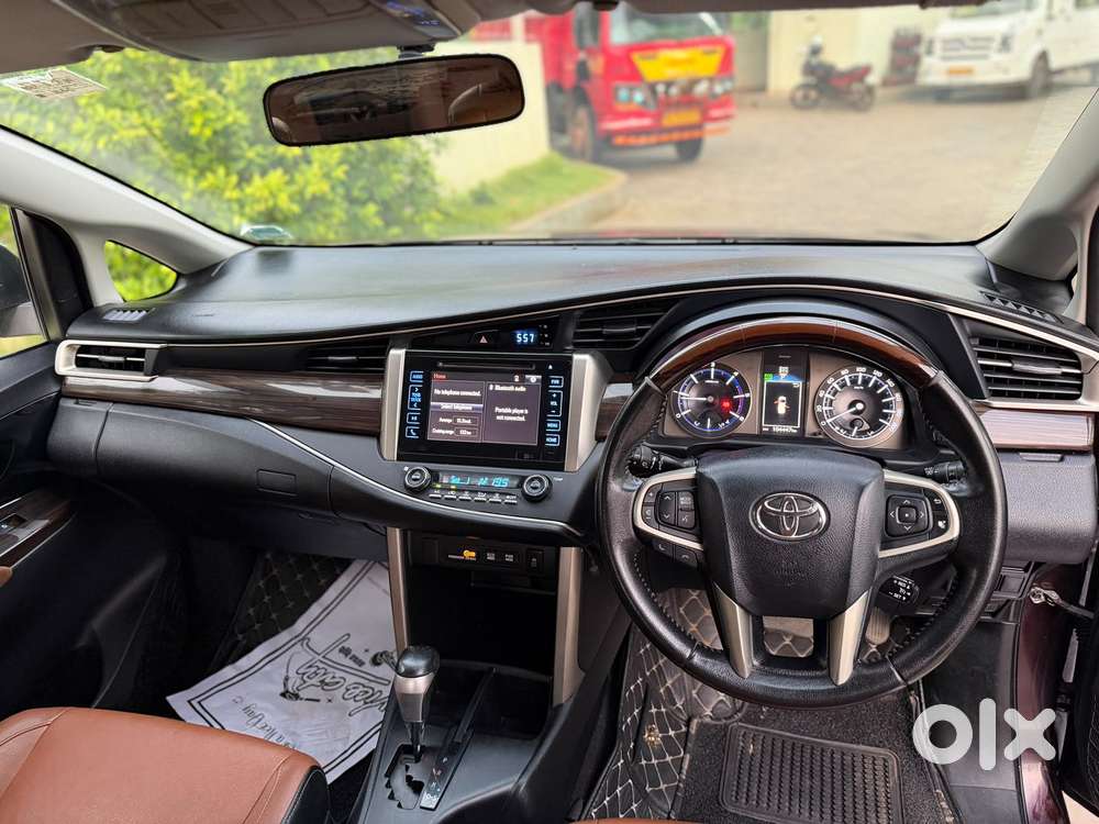 Toyota Innova Crysta 2.8z Automatic, 2017, Diesel
