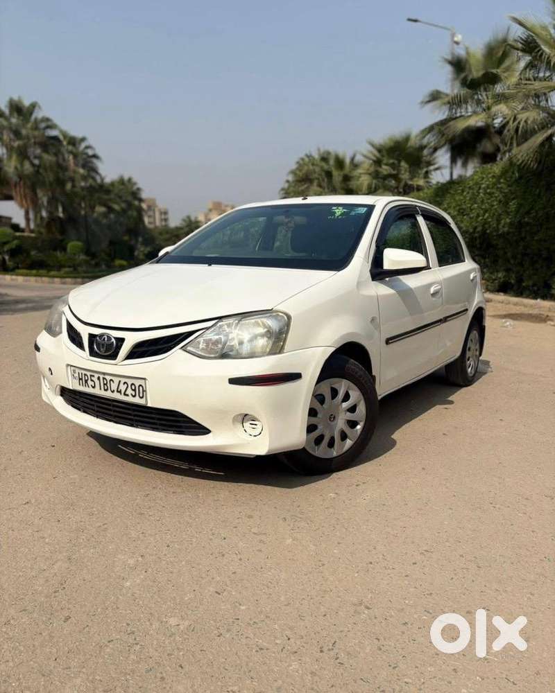 Toyota Etios Liva 2015 Petrol Well Maintained