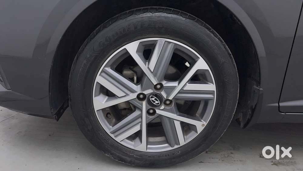 Hyundai Verna 1.5 Sx Petrol Mt, 2023, Petrol