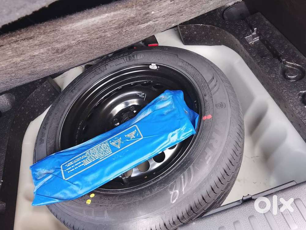 Maruti Suzuki Brezza 1.5 Zxi Smart Hybrid, 2022, Petrol