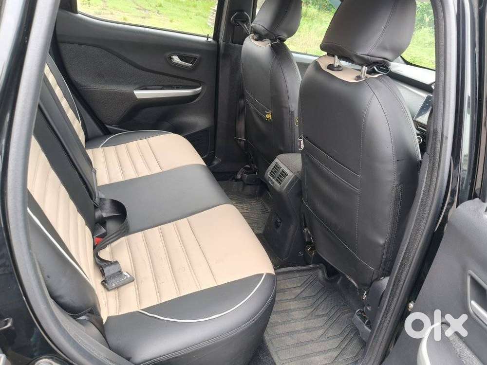 Nissan Magnite 1.0 Xv Premium, 2021, Petrol